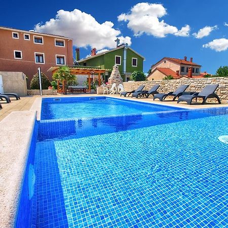 Apartments Mile 1249 Fažana エクステリア 写真