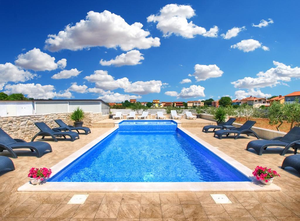 Apartments Mile 1249 Fažana エクステリア 写真