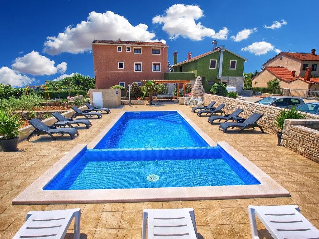 Apartments Mile 1249 Fažana エクステリア 写真