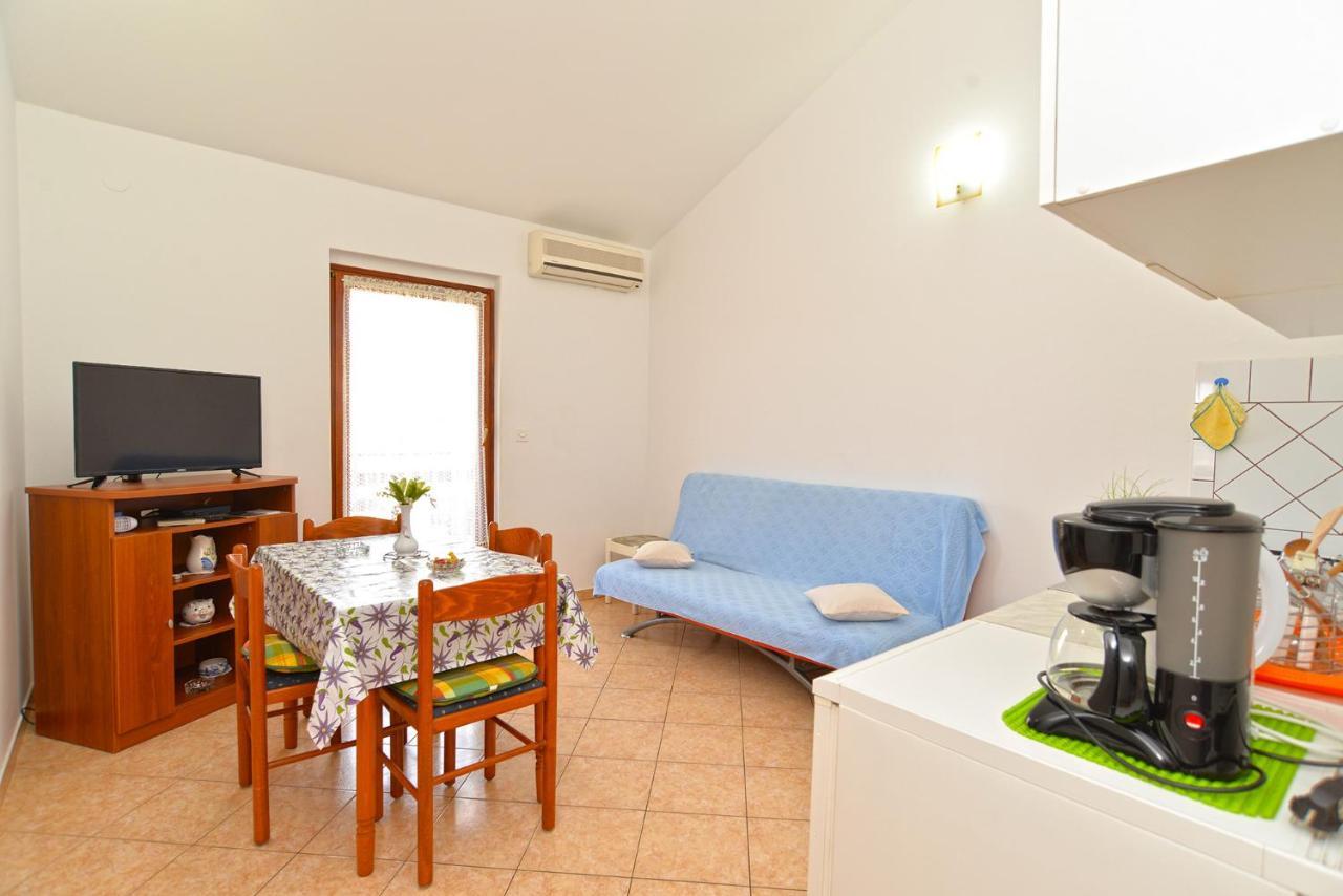 Apartments Mile 1249 Fažana エクステリア 写真