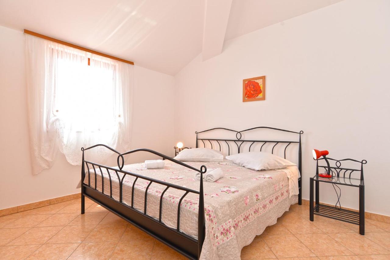 Apartments Mile 1249 Fažana エクステリア 写真